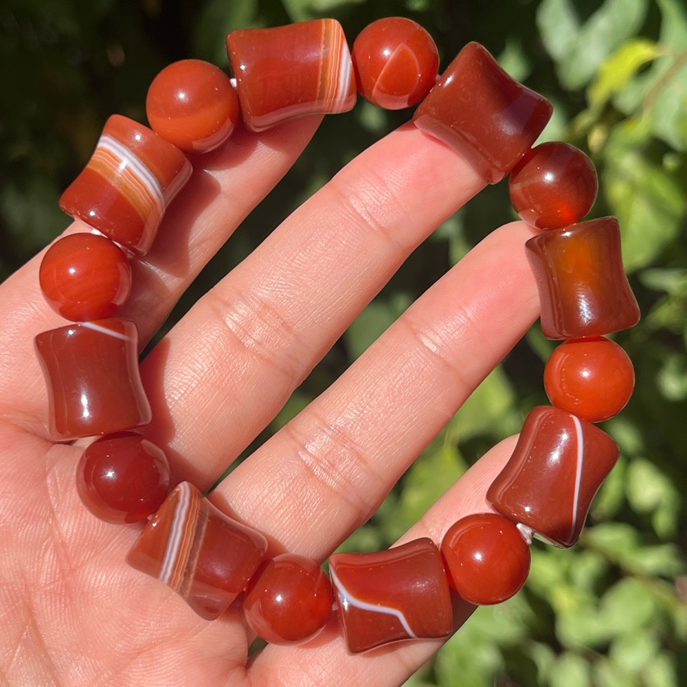13.5mm stretchable barrel shape carnelian bracelet